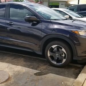 Meet your Posher, Rhea